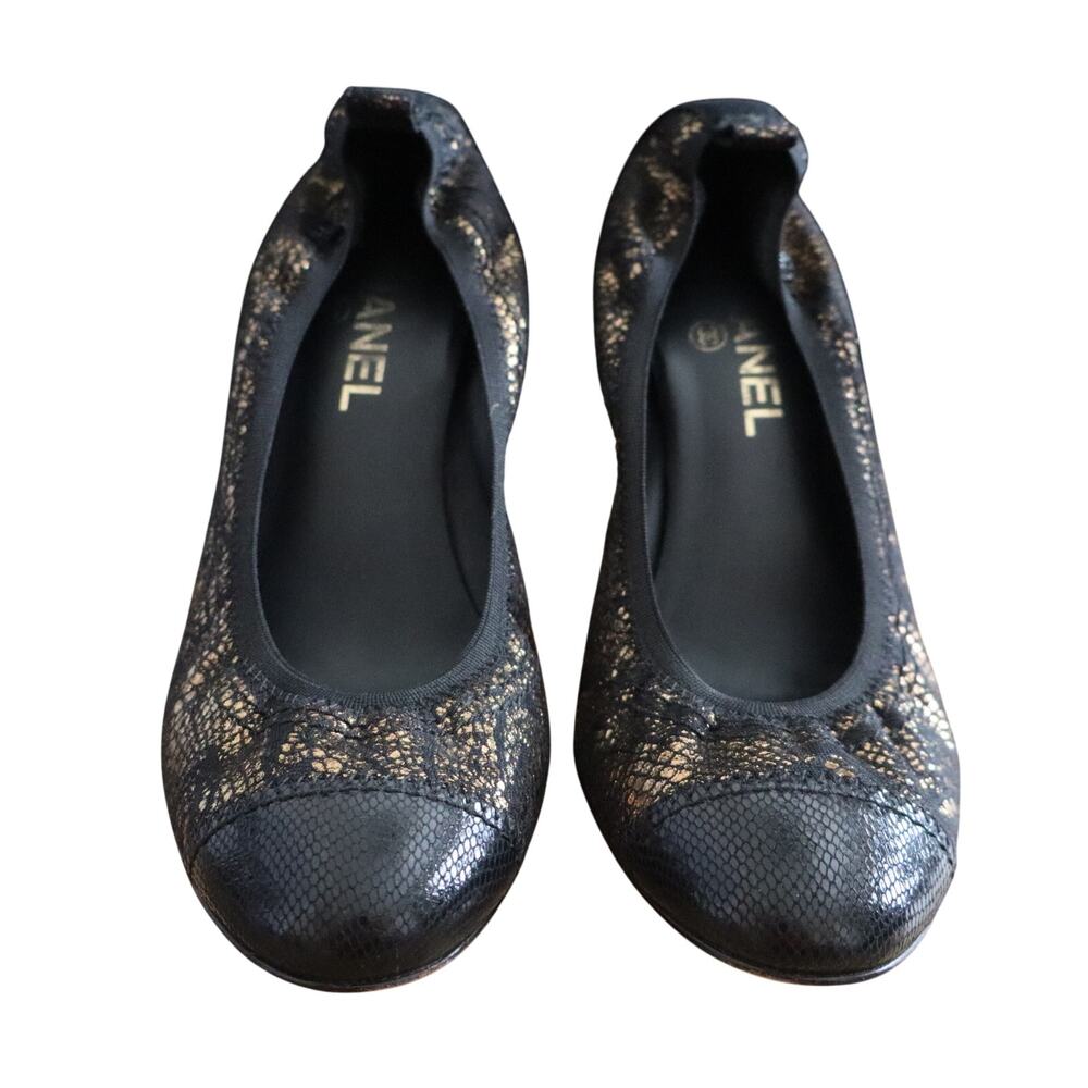 Chanel Black Gold Lace Stretch Spirit Heels Interlock CC Karl Collection US 9 40 - Picture 4 of 14